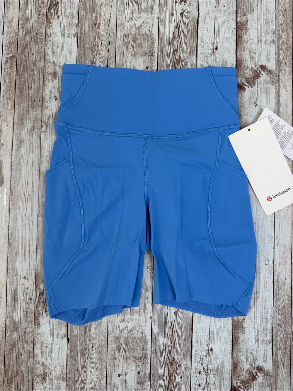 Lululemon Women's Fast and Free sz 2 High Rise Short 6" Pockets Pool Party Blue